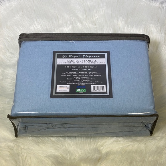 ✨FINAL STOCK✨Full 4pc Sky Blue Flannel Bedsheets - Picture 3 of 4